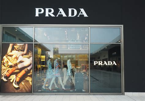 prada outlet italy pantip